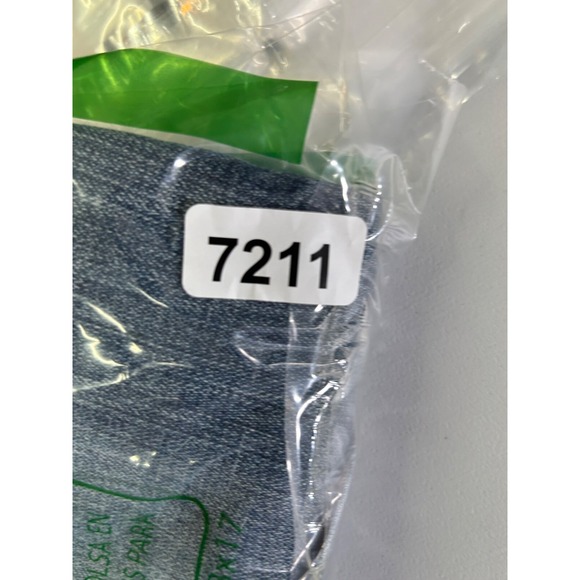 Miss Me Womens Size 28 Cuffed‎ Capri Jw5755P3 Thick Stitch Embellished - Picture 16 of 16